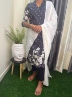 Black Lotus Floral - Image 2