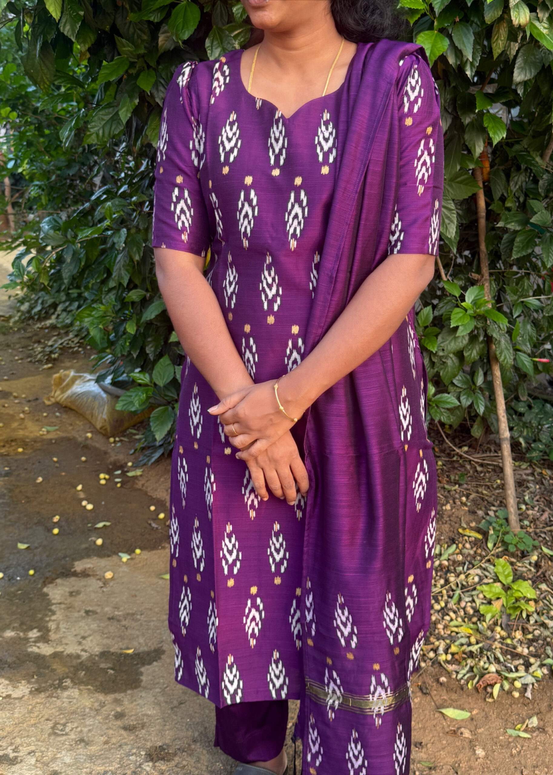 1 Pochampally Deep purple - Image 1